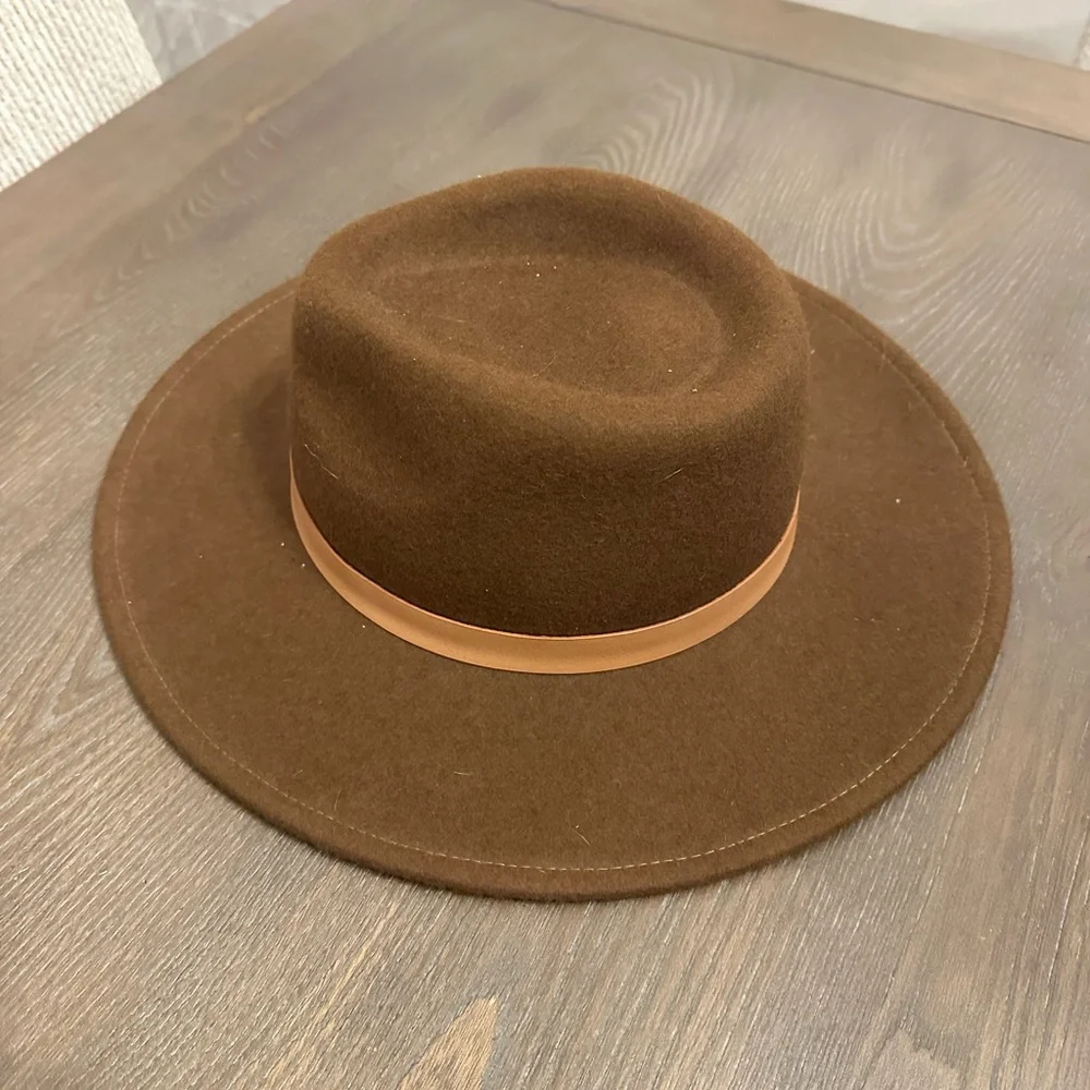 Women’s Boutique‎ Fedora Brown Hat with Tan Belt - Picture 3 of 8